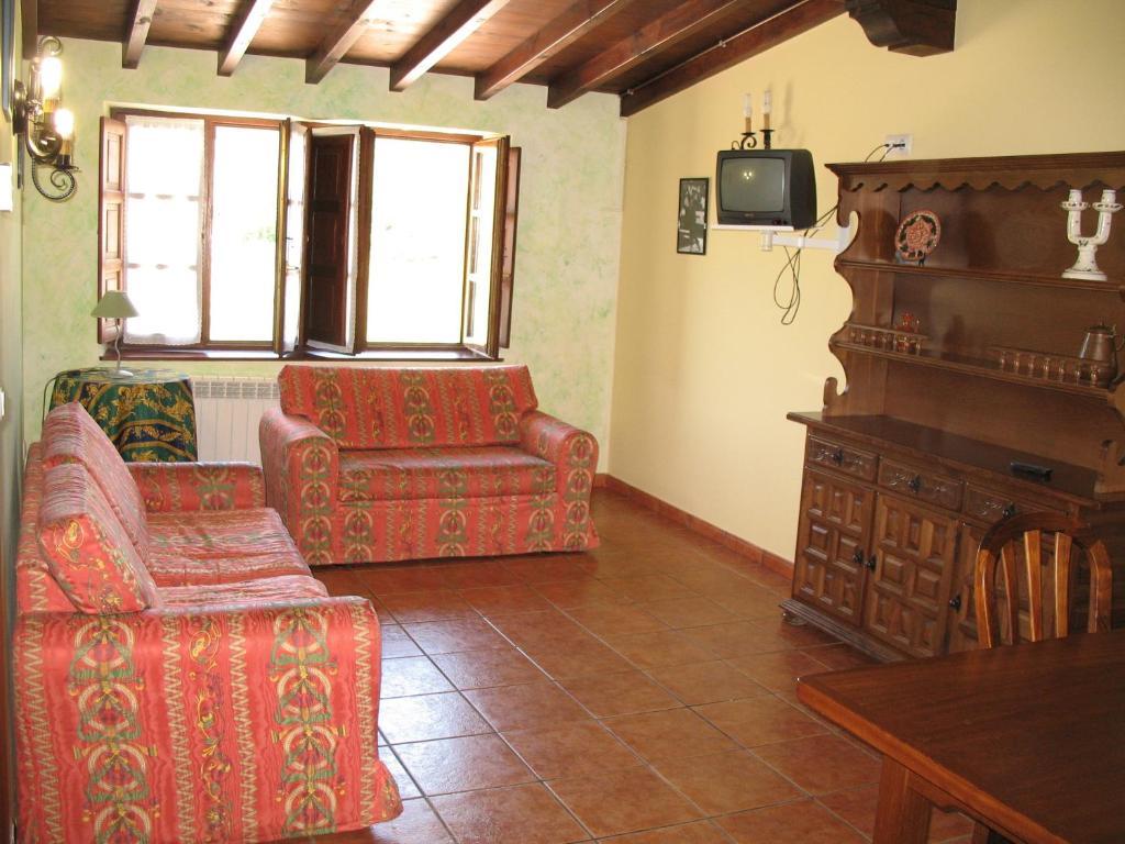 Apartamentos la Roblera Orena Habitación foto